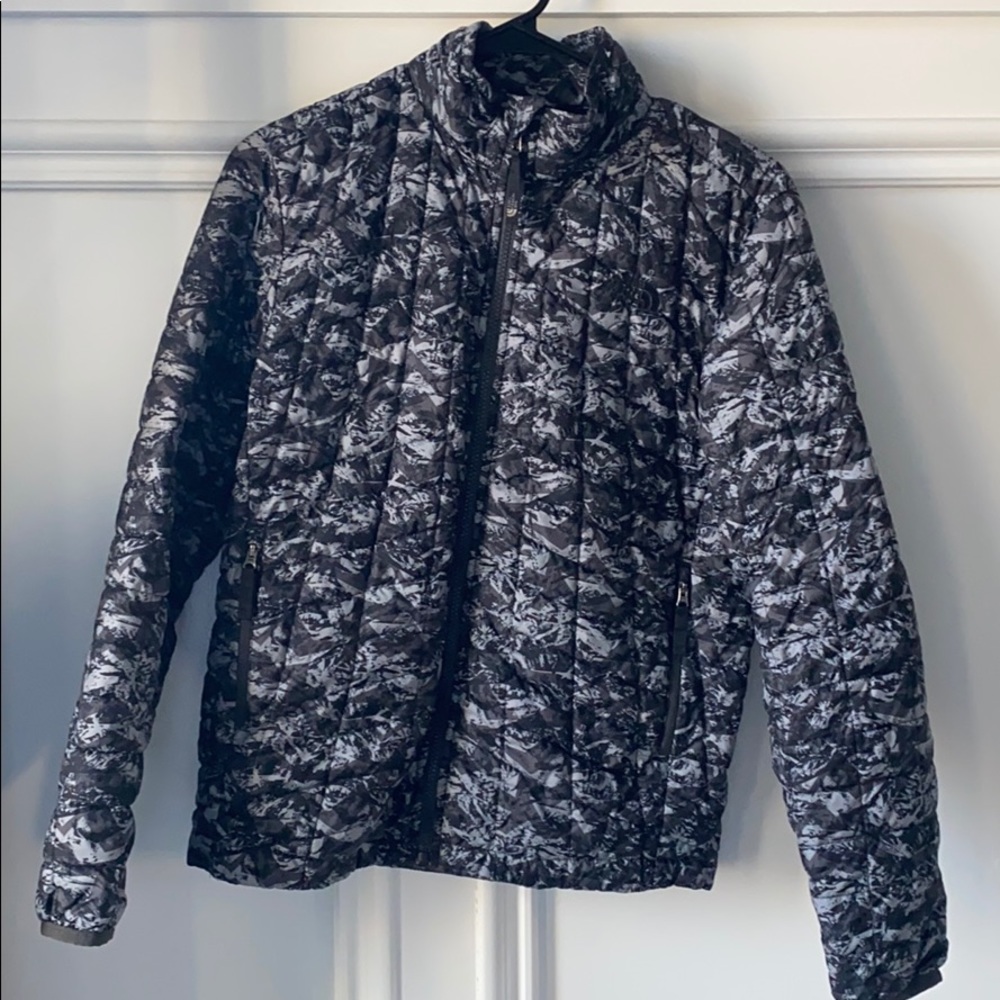 North Face Boy Coat Jacket large 14 16 Black Grey